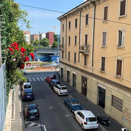 Bright & Spacious Apartment Near Navigli - Ponti Milan Exterior photo