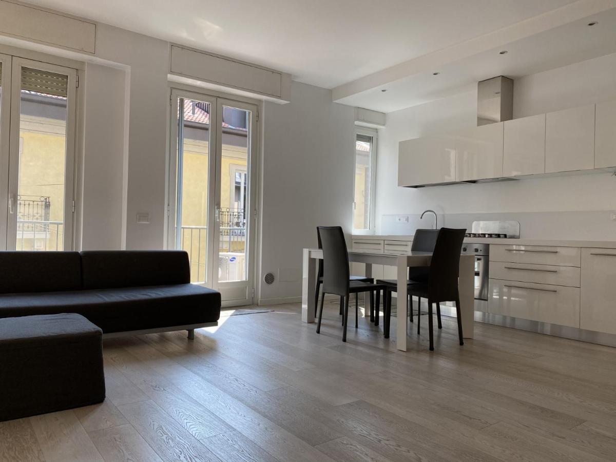 Bright & Spacious Apartment Near Navigli - Ponti Milan Exterior photo